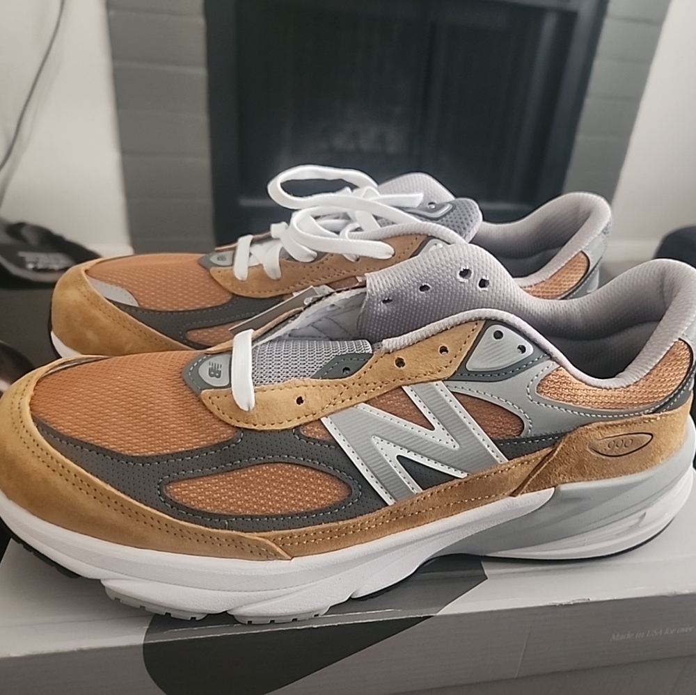 BNWB - New Balance 990v6 Made in USA Workwearl Lifestyle Running Shoes